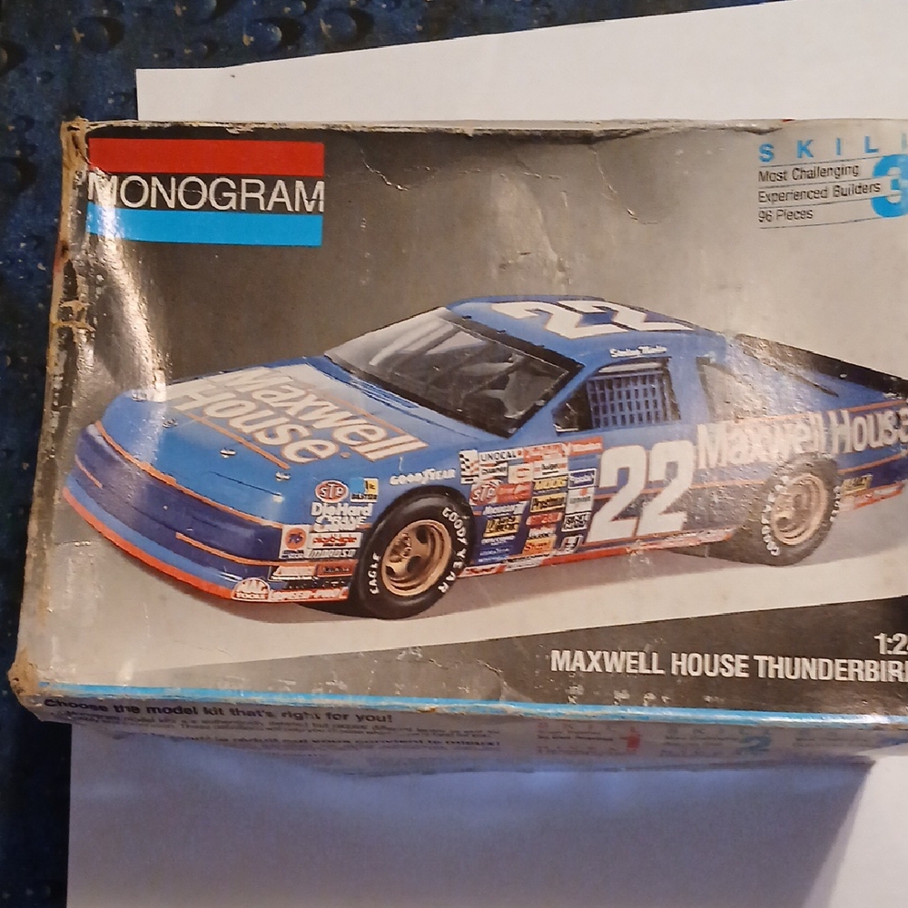 Monogram Maxwell House Thunderbird Model Kit 1991 Vintage Complete Set